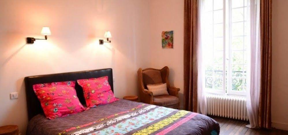 Bed and Breakfast Le 14 St Michel Josselin Zewnętrze zdjęcie